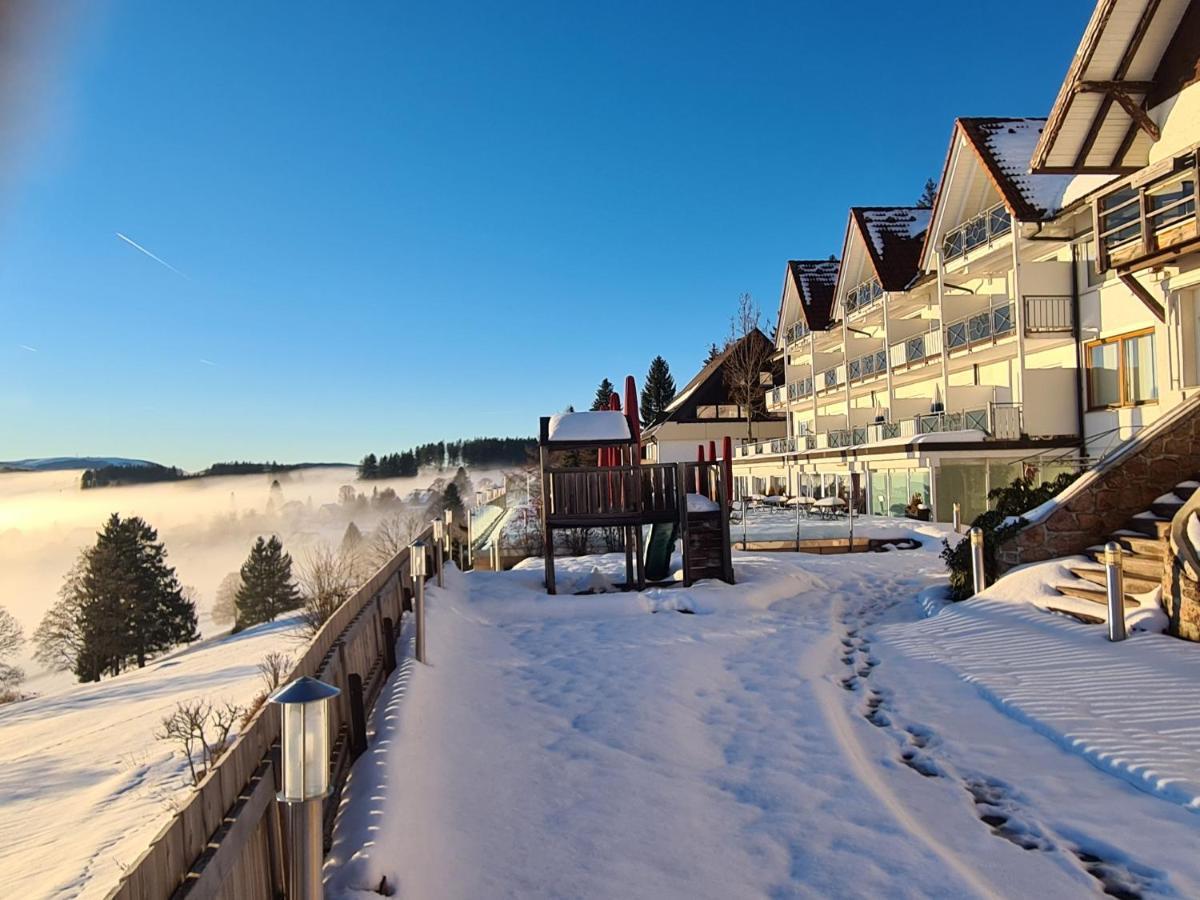 Jufa Hotel Schwarzwald Lenzkirch Exteriör bild