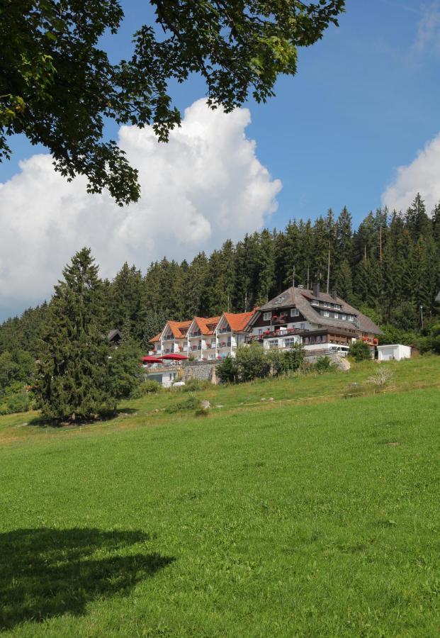 Jufa Hotel Schwarzwald Lenzkirch Exteriör bild